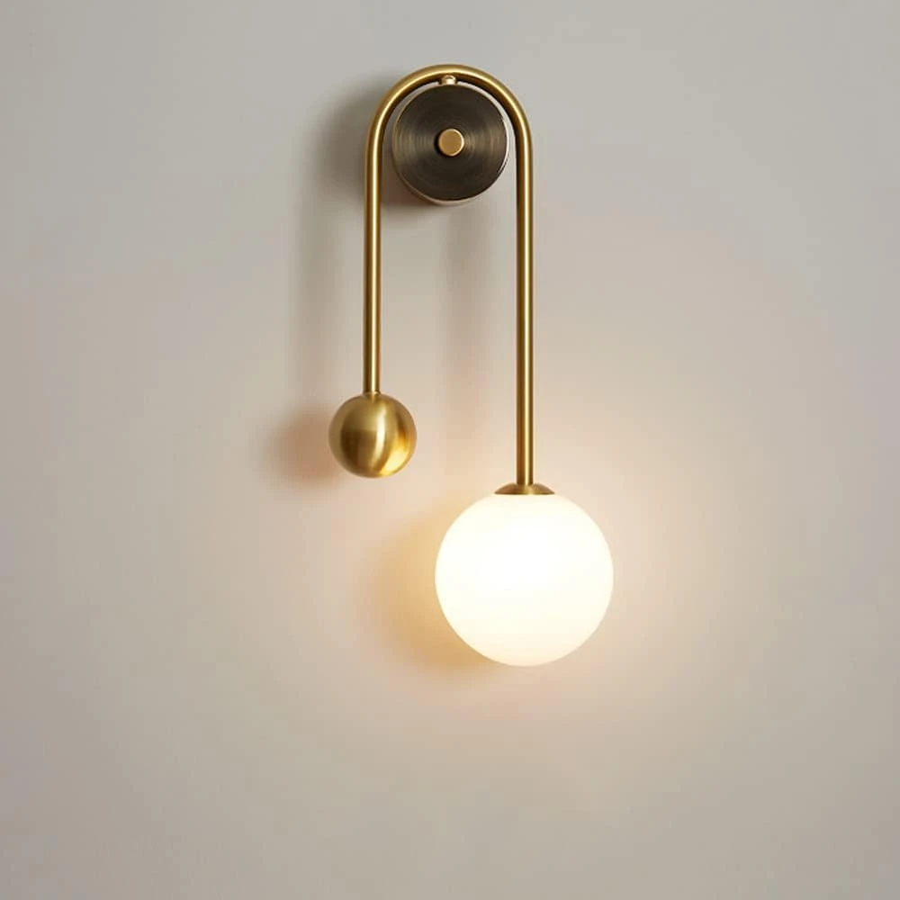 Balance Brass Wall Light
